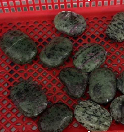 For box - Tiger Eye Heart Stone