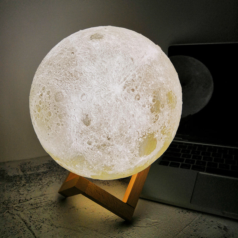 3D Printing Moon Lamp - White and Yellow